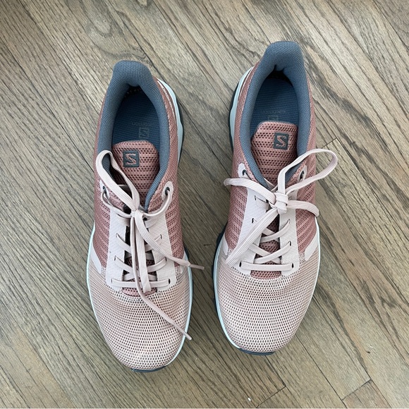 Salomon Women’s Outbound Prism GTX Hiking Shoes. Size 8.5 - Picture 2 of 8